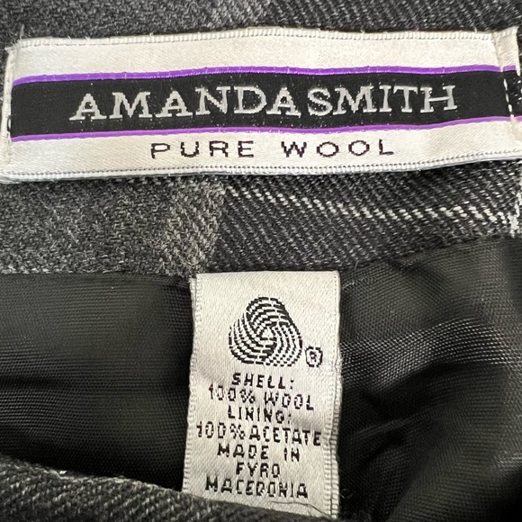 100% wool skirt. Amanda Smith plaid wool skirt, lined. Gray/black size 10 EUC - Picture 9 of 9